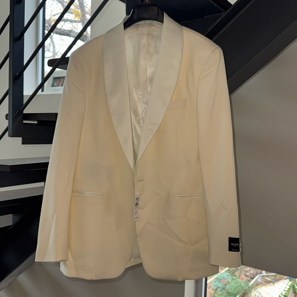 NWT Ivory shawl collar tuxedo jacket 40R